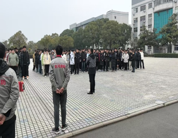 “火”速行动 防患未“燃”        ——星空在线注册消防演练纪实