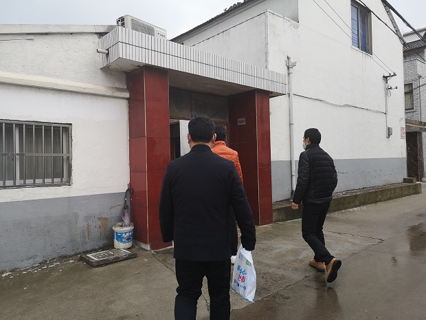 在线教学战疫情  精准助学暖人心